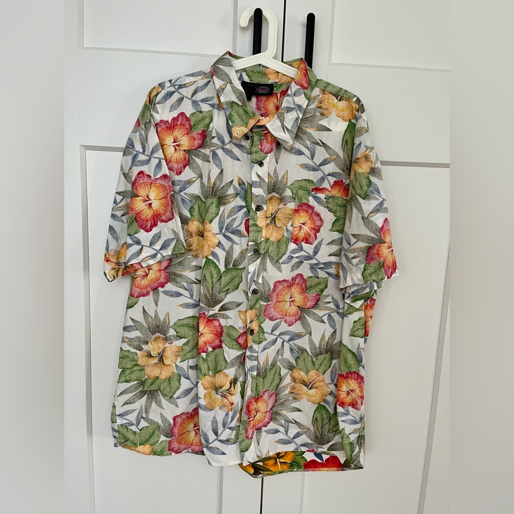 Hawaii short sleeve shirt size XL